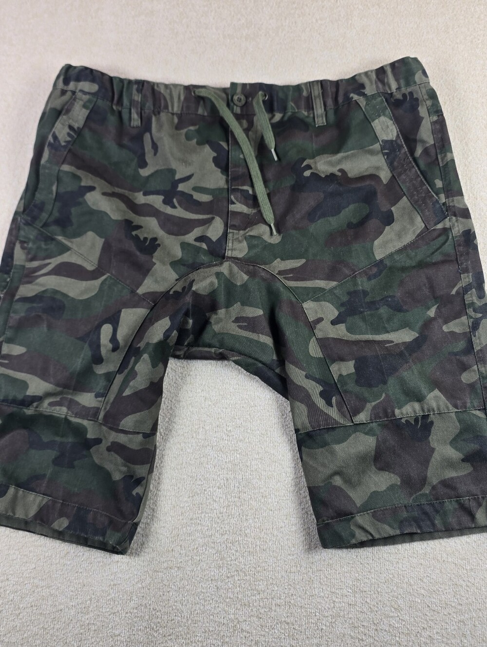 Unlimited Patience Camo Shorts Mens XL Green Black Drawstring Casual